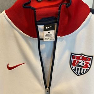 Men’s Nike White USA Soccer full-zip jacket Size Small